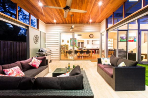 Arthouse, beach 200m, kids TV area, air-con, Dunsborough